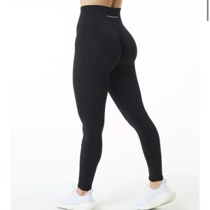 Amplify legging (black marvel)